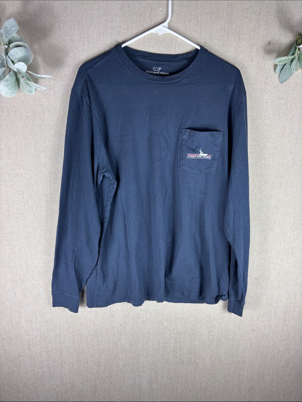 Vineyard Vines > Long-Sleeve Pocket Tee - Navy Blue Medium